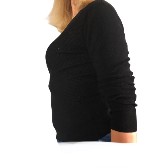 Bandilino black low v-neck knit sweater size small cable on bodice to add shape - Picture 2 of 5